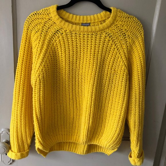 Charlotte Russe Sweaters - Yellow Chartlotte Russe Cuffed Sleeve Sweater